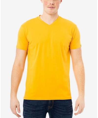 Men's Basic V-Neck Short Sleeve T-shirt PD04 $13.50 T-Shirts